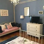 Dragon Bridge Beauty Apartment